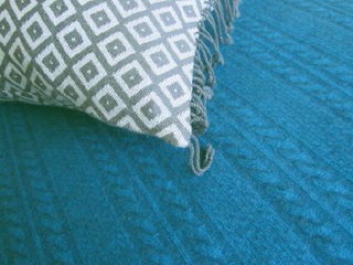KORU K0303 Possum Merino Silk Cable Throw