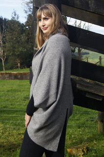 Takahe Cape in Possum Merino LOTHLORIAN/9995