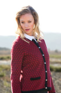 NOBLE WILDE KNITWEAR Women's NZ Possum Merino Clothing / Heirloom Weavers New Zealand