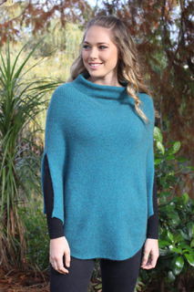 Jules Poncho in Possum Merino LOTHLORIAN/9984